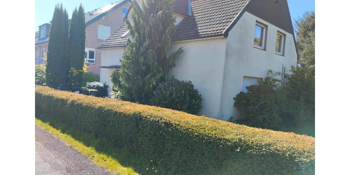 Einfamilienhaus Bielefeld Jöllenbeck - 7 Zimmer, 160 m&sup2;, 430.000&euro; | Angebot:26415021