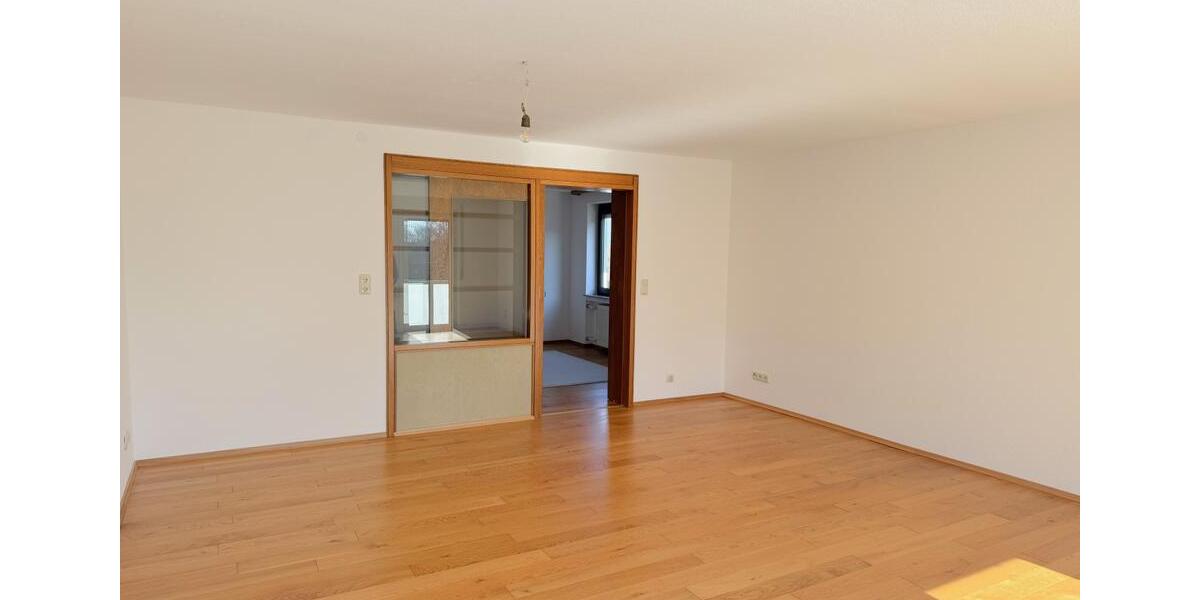 Etagenwohnung Laupheim - 4 Zimmer, 90 m&sup2;, 980&euro; | Angebot:26249340