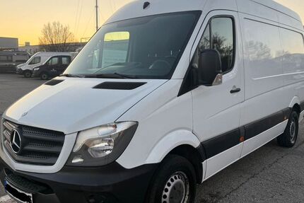 Mercedes-Benz Sprinter 176.000 km 15.700 € München 81739
