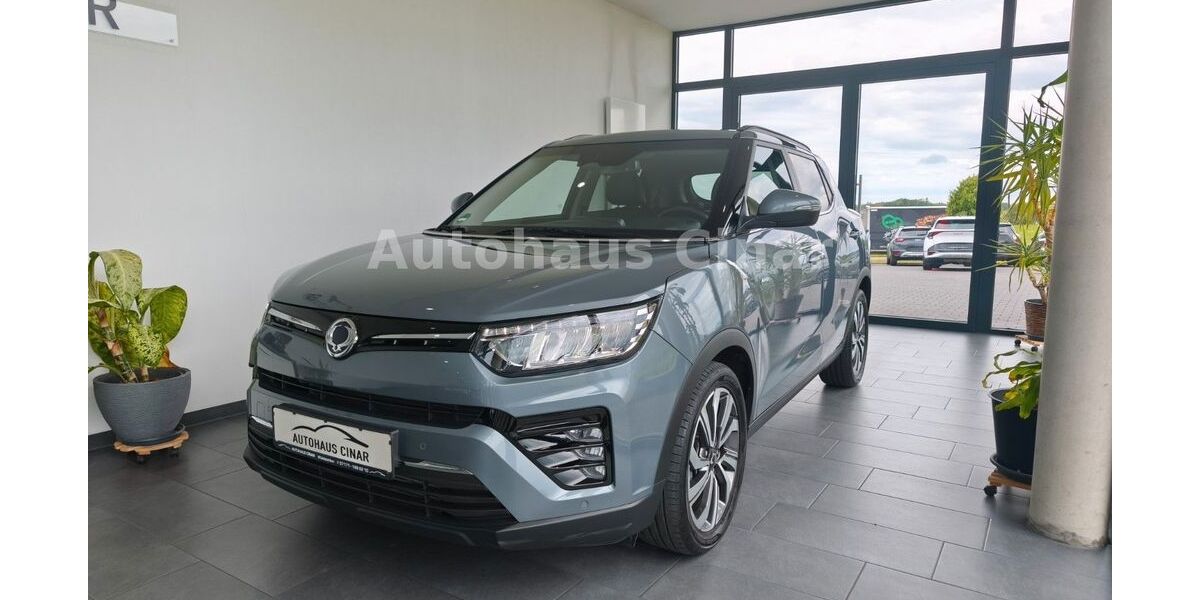 SsangYong Tivoli 15.300 km 17.990 &euro; Waldstetten 73550