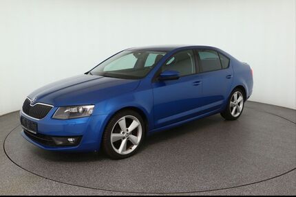 Skoda Octavia 89.000 km 12.950 &euro; München 81825