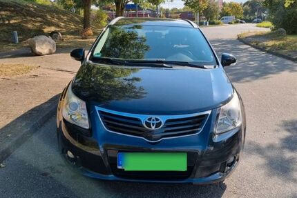 Toyota Avensis 165.000 km 5.700 € LAUENBURG 21481