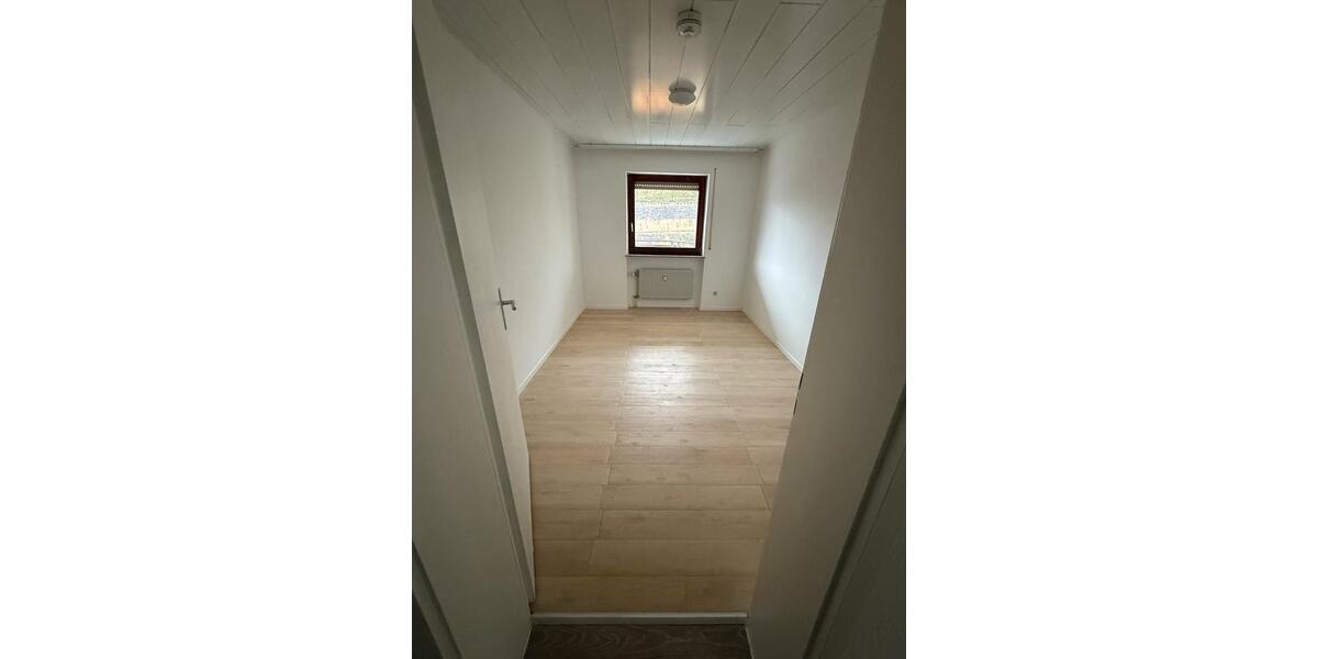 Erdgeschoßwohnung Pforzheim Eutingen - 3.5 Zimmer, 86 m&sup2;, 229.000&euro; | Angebot:25509863