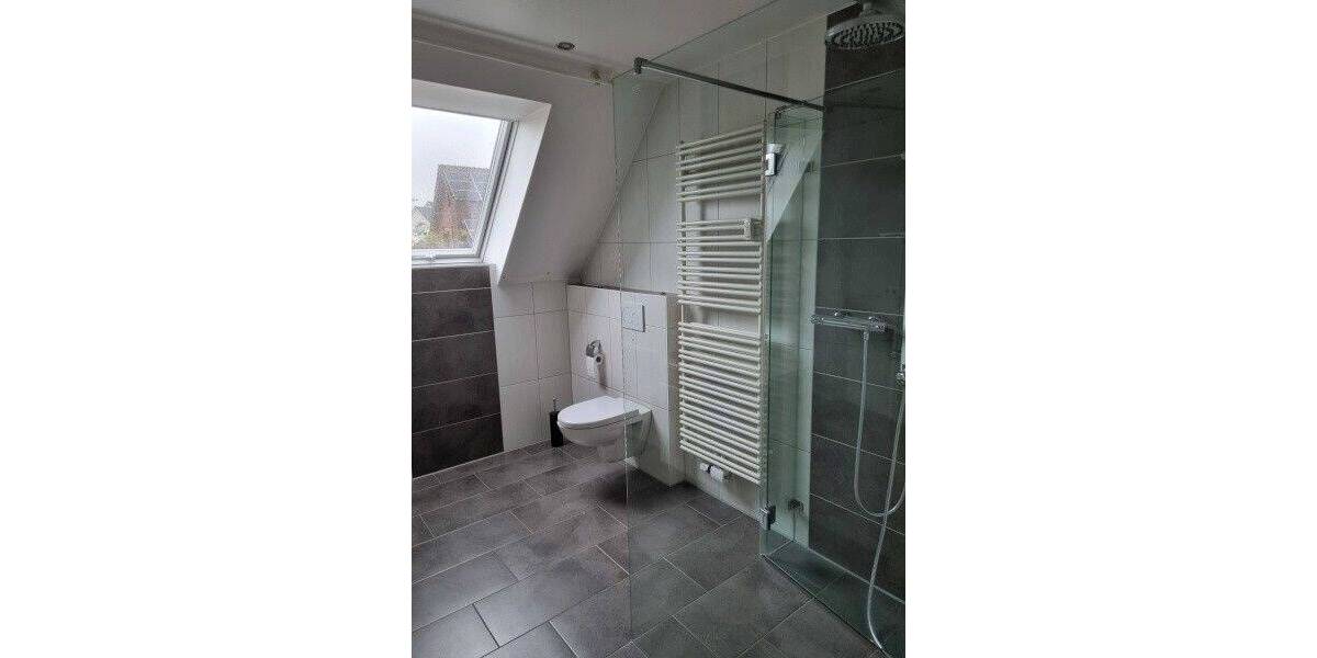 Charmantes Zweifamilienhaus in 49186 Bad Iburg-Sentrup 6 zimmer