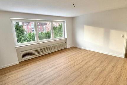 Wohnoase mit eigenem Gartenanteil – Helle 4-Zimmer-Wohnung im Herzen von Leer 4 zimmer