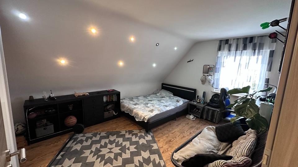 Haus mieten in Spaichingen - Doppelhaushälfte mit Garten & Garage 5 zimmer