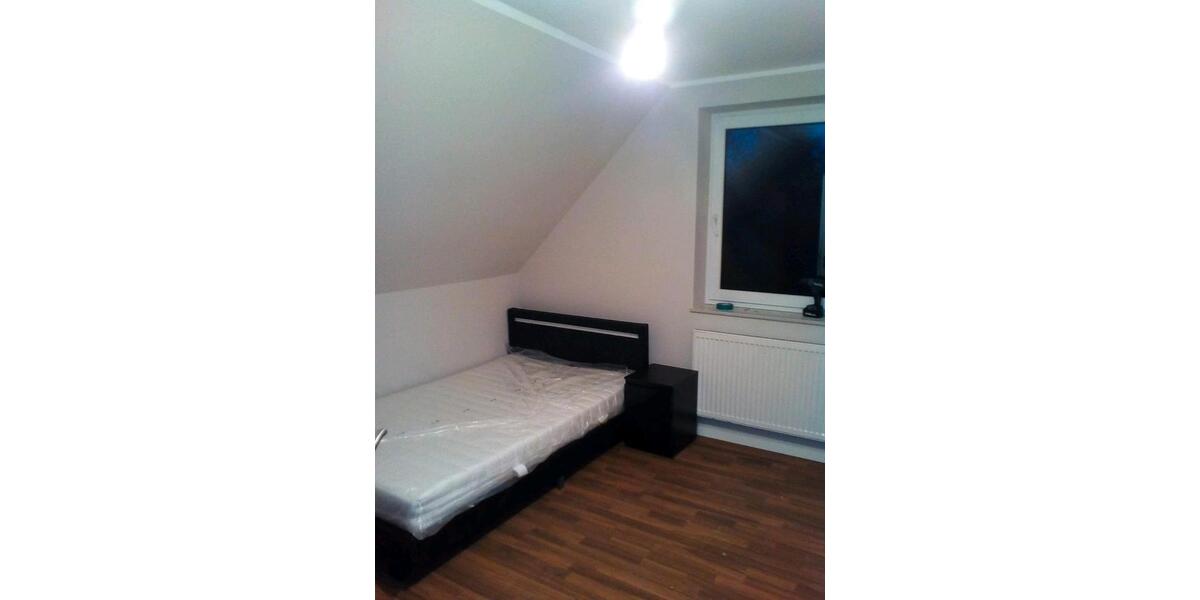Dachgeschoßwohnung Lindern (Oldenburg) - 1 Zimmer, 92 m&sup2;, 600&euro; | Angebot:25362136