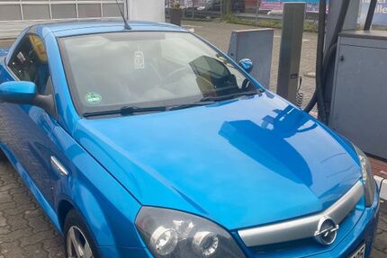 Opel Tigra 197.000 km 2.700 &euro; Dieburg 64807