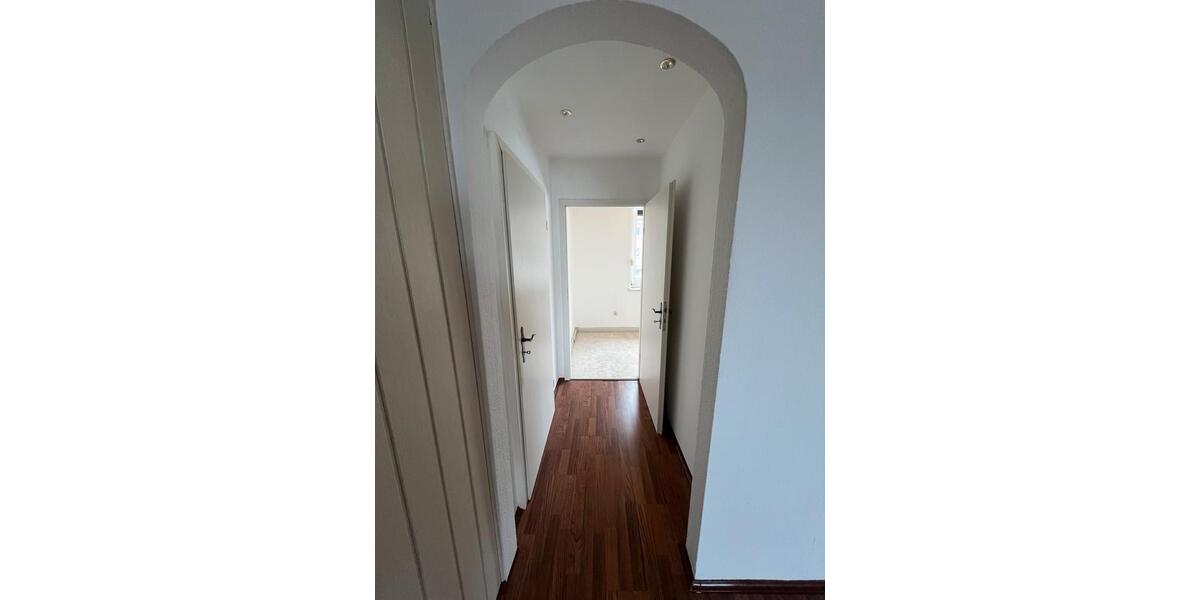 Erdgeschoßwohnung Hohenmölsen - 3 Zimmer, 68 m&sup2;, 690&euro; | Angebot:24828094