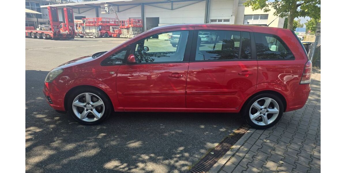 Opel Zafira 350.000 km 850 € Nürnberg 90431