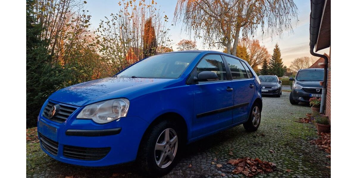 VW Polo 148.645 km 2.300 € Weener 26826