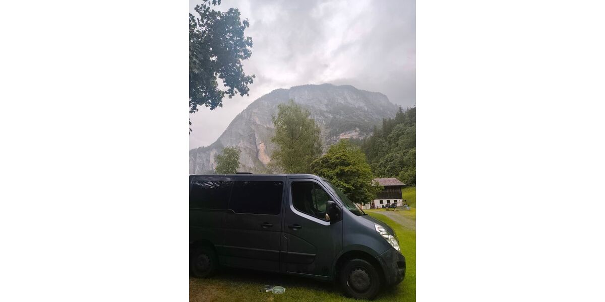Opel Movano 181.000 km 15.900 &euro; Odenheim 76684