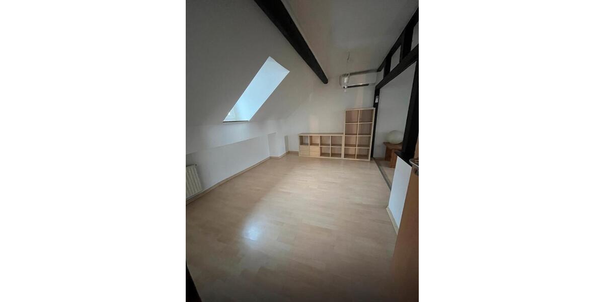 Gemütliche DG-Wohnung – zentral in Niederlahnstein 1 zimmer