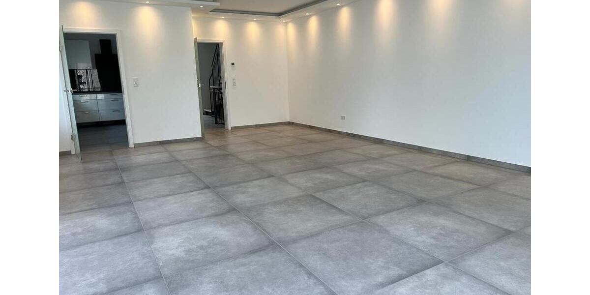Doppelhaushälfte Frankfurt am Main Bergen-Enkheim - 6 Zimmer, 230 m&sup2;, 2.600&euro; | Angebot:26447582
