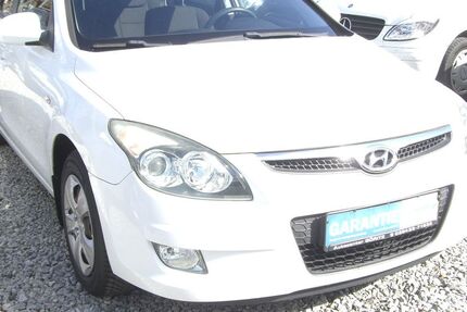 Hyundai i30 94.000 km 5.990 &euro; Vetschau 03226