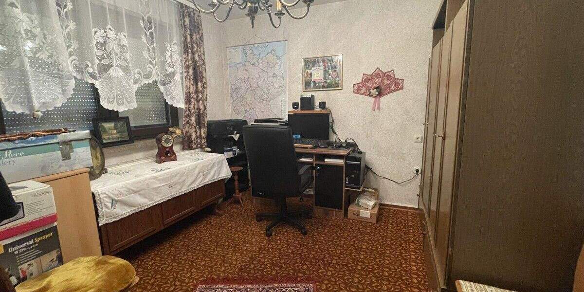 Einfamilienhaus Sitzendorf - 6 Zimmer, 137 m&sup2;, 85.000&euro; | Angebot:24024936