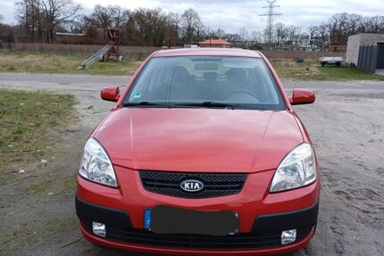 Kia Rio 138.000 km 2.800 &euro; Garrel 49681