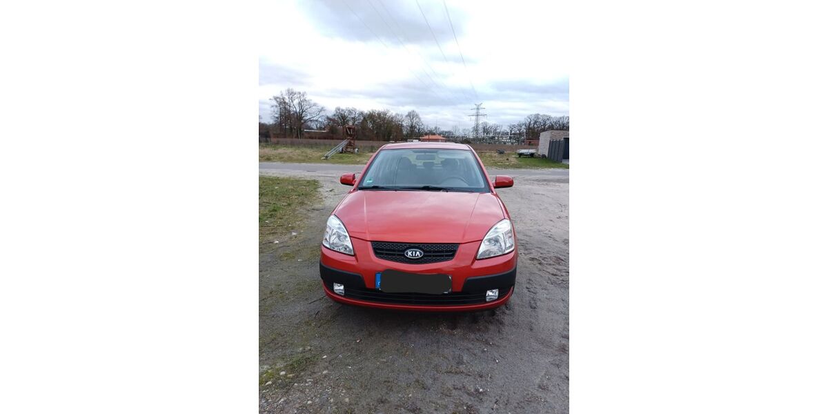 Kia Rio 138.000 km 2.800 &euro; Garrel 49681
