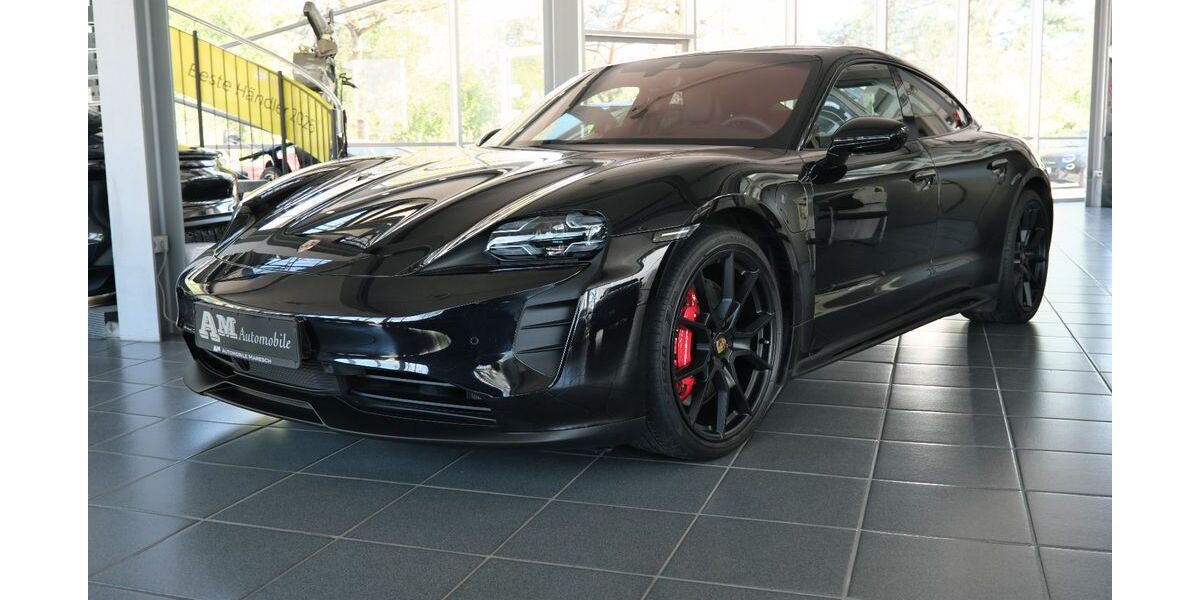 Porsche Taycan 55.800 km 71.800 &euro; München 81829