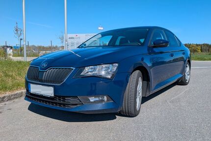 Skoda Superb 199.892 km 10.990 &euro; München 81245