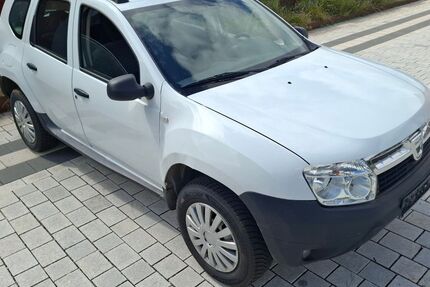 Dacia Duster 85.000 km 4.199 &euro; zella-mehlis 98544