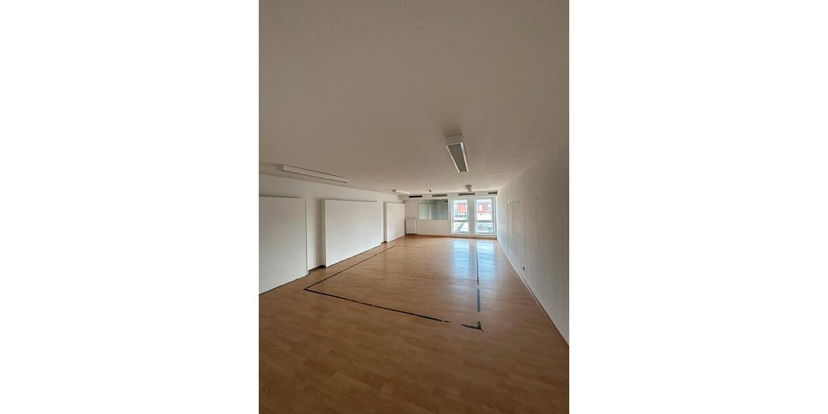 Gewerbeobjekt Halle - 770&euro; | Angebot:25961870
