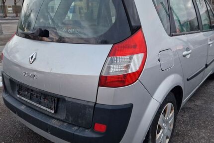 Renault Scenic 102.000 km 900 &euro; Augsburg 86167
