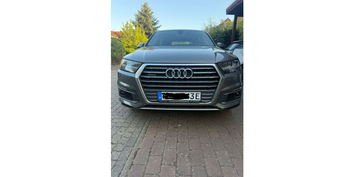 Audi Q7 282.000 km 19.999 &euro; Braunschweig 38100