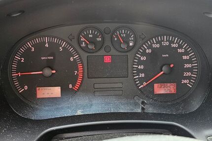 Seat Leon 139.650 km 2.399 &euro; Düsseldorf 40595