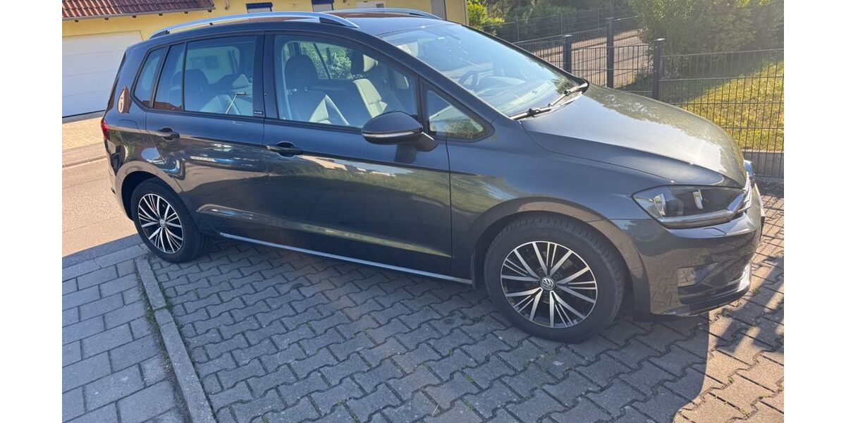 VW Golf Sportsvan 95.000 km 11.999 &euro; Ansbach 91522