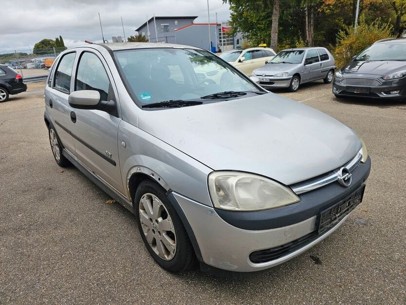 Opel Corsa 156.000 km 690 € Berghülen 89180