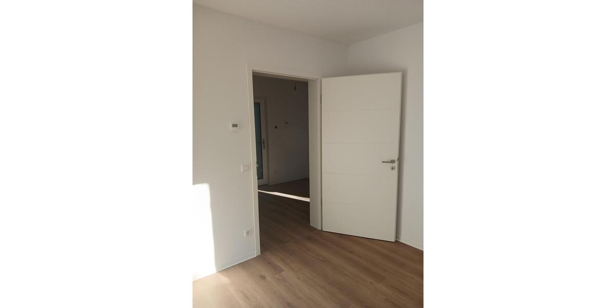 Attraktive 3-Zimmer-Wohnung mit Wintergarten, Terrasse und Garten 3 zimmer