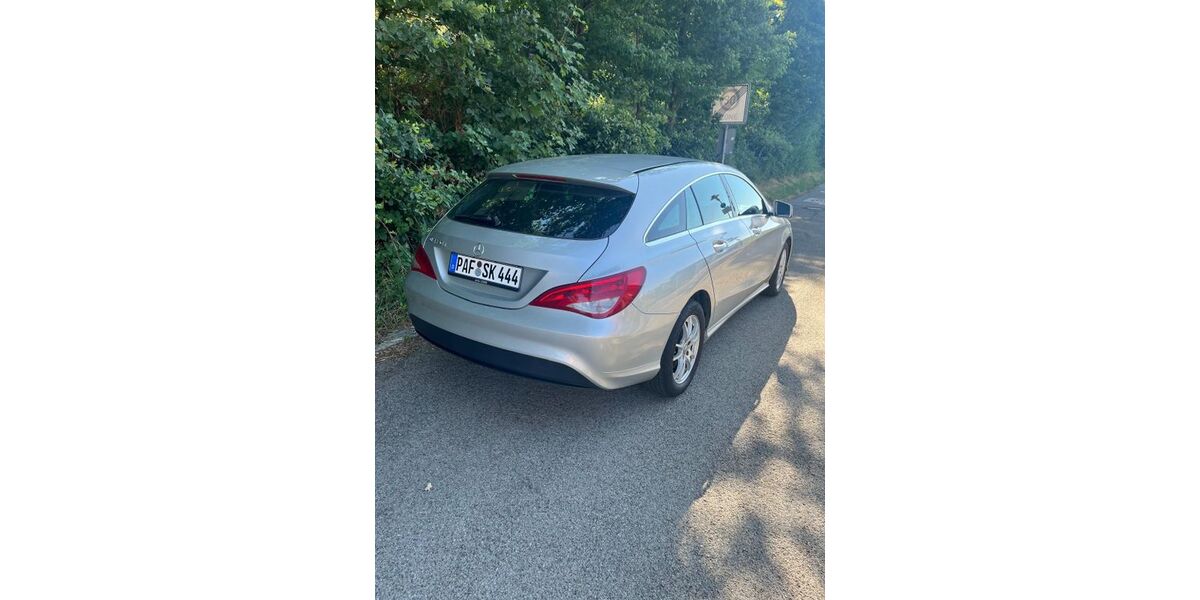 Mercedes-Benz CLA 180 Shooting Brake 206.500 km 7.900 &euro; Reichertshausen 85293