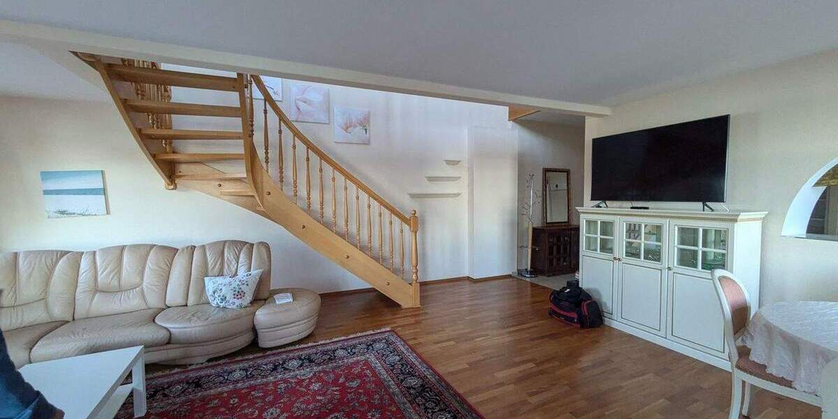 Etagenwohnung Malchow - 3 Zimmer, 200 m&sup2;, 1.250&euro; | Angebot:24918522