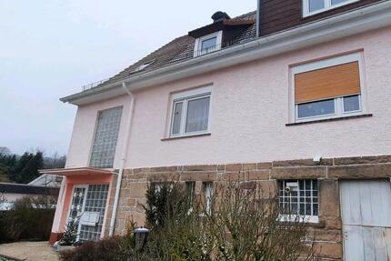 Haus Gersfeld (Rhön) - 8 Zimmer, 224 m&sup2;, 298.000&euro; | Angebot:25421208