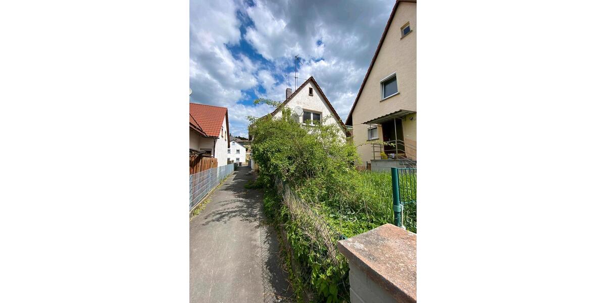 Einfamilienhaus Kronach - 5 Zimmer, 130 m&sup2;, 49.000&euro; | Angebot:24017267