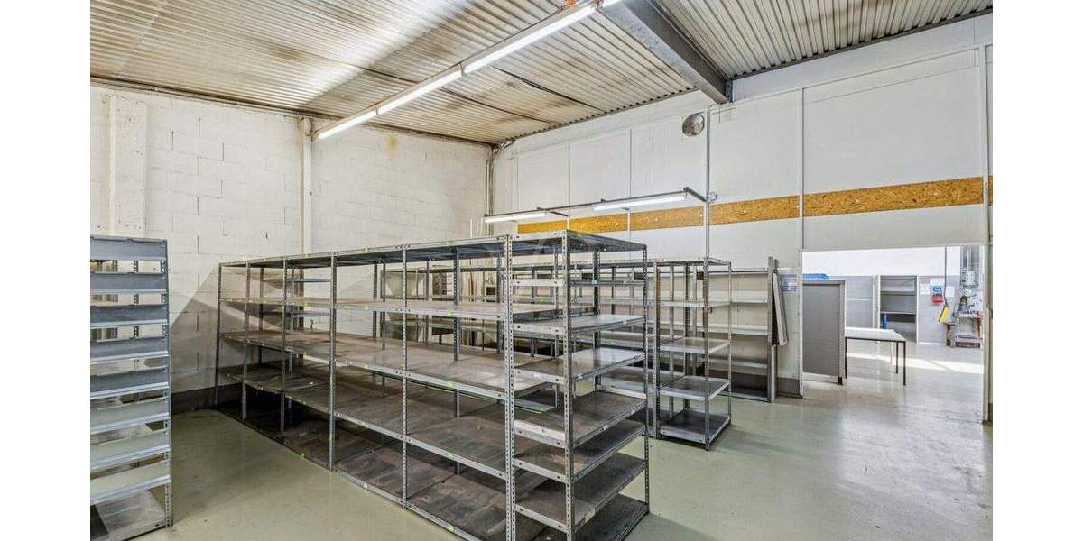 Moderne und vielseitig Gewerbefläche - perfekt für Lager, Produktion oder Büronutzung. zimmer