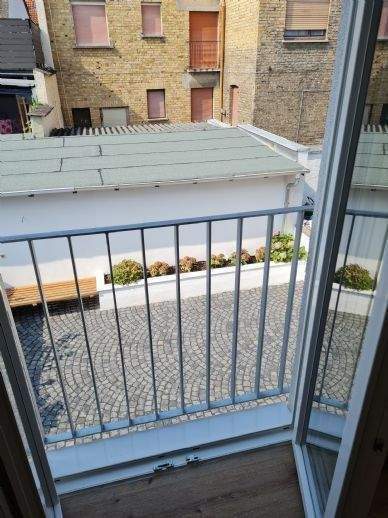 Etagenwohnung Wiesbaden Mainz-Kostheim - 4 Zimmer, 146 m&sup2;, 2.100&euro; | Angebot:26435757
