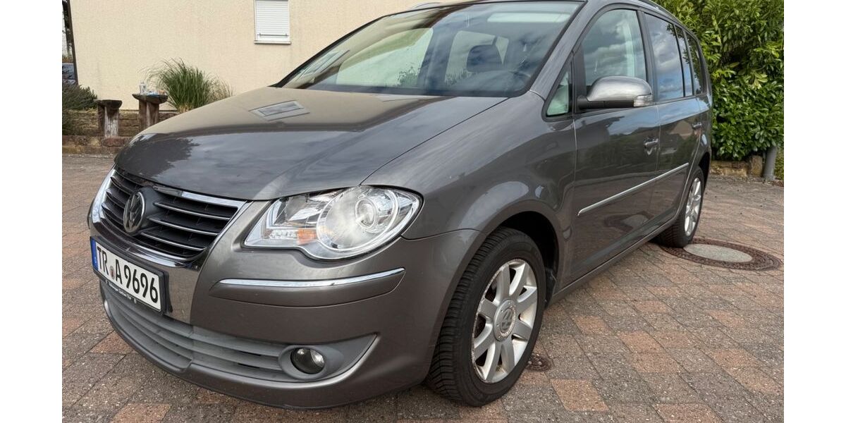 VW Touran 251.000 km 5.900 &euro; Mehlbach 67735