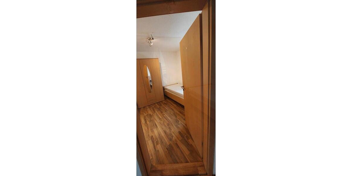 Etagenwohnung Backnang - 3 Zimmer, 85 m&sup2;, 350&euro; | Angebot:26305370