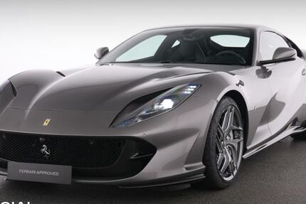 Ferrari 812 14.687 km 322.885 &euro; Meerbusch 40667