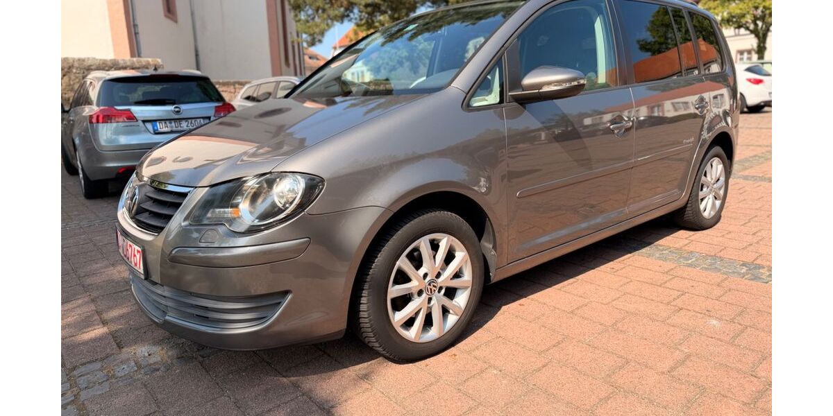 VW Touran 132.000 km 6.499 &euro; Rossdorf 64380