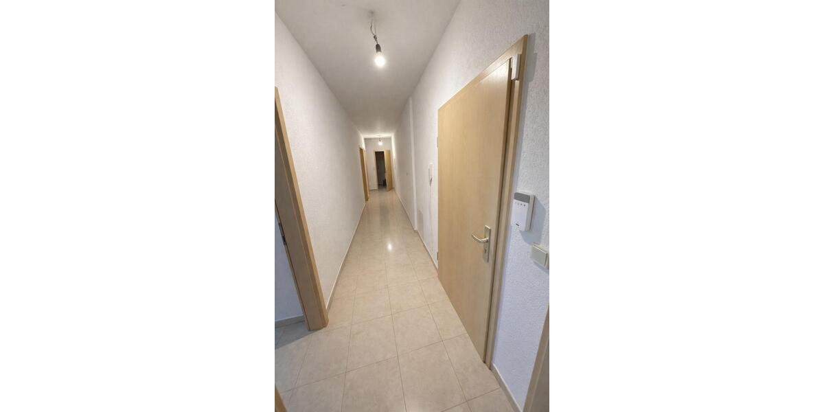 Mietwohnung: 85 m², Fußbodenheizung, Terrasse, Stellplatz 3 zimmer