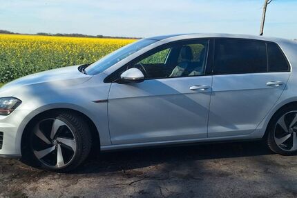 VW Golf 98.600 km 14.950 &euro; Geilenkirchen 52511