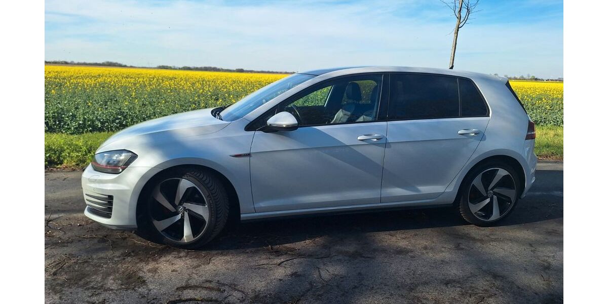 VW Golf 98.600 km 14.950 &euro; Geilenkirchen 52511