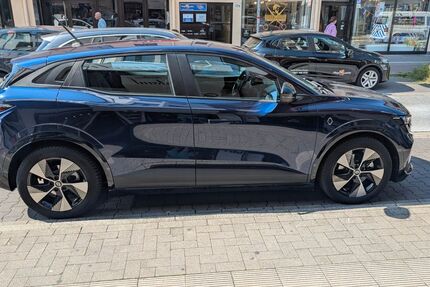 Renault Megane E-TECH 27.900 km 19.990 &euro; Kamp-Lintfort 47475