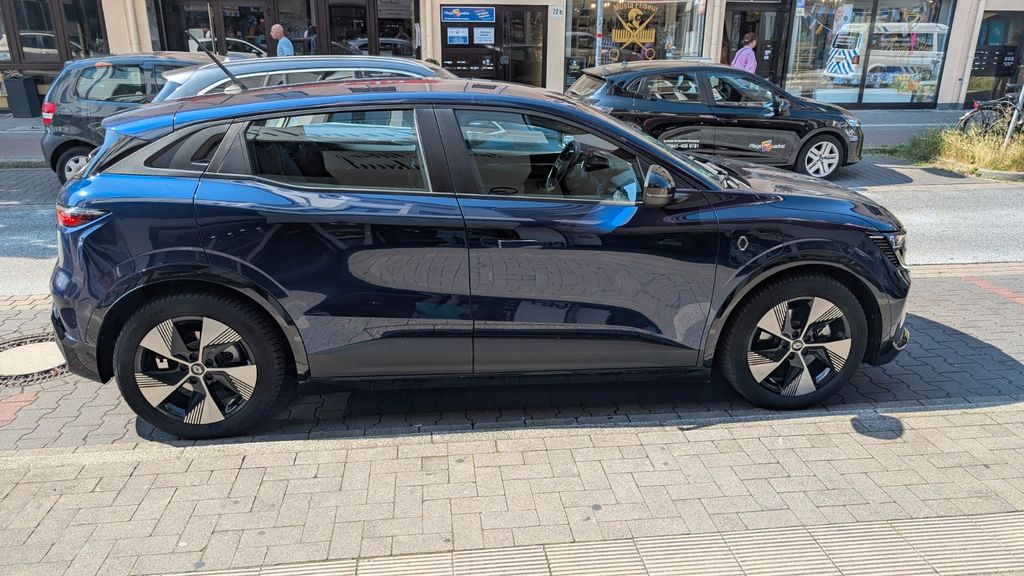 Renault Megane E-TECH 27.900 km 20.490 &euro; Kamp-Lintfort 47475
