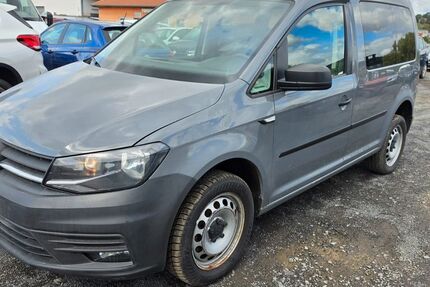 VW Caddy 324.000 km 6.300 &euro; Büdingen 63654