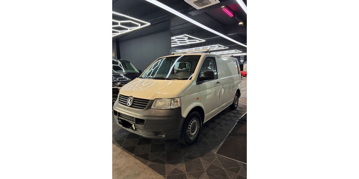 VW T5 Transporter 112.277 km 5.499 &euro; Berlin 10623