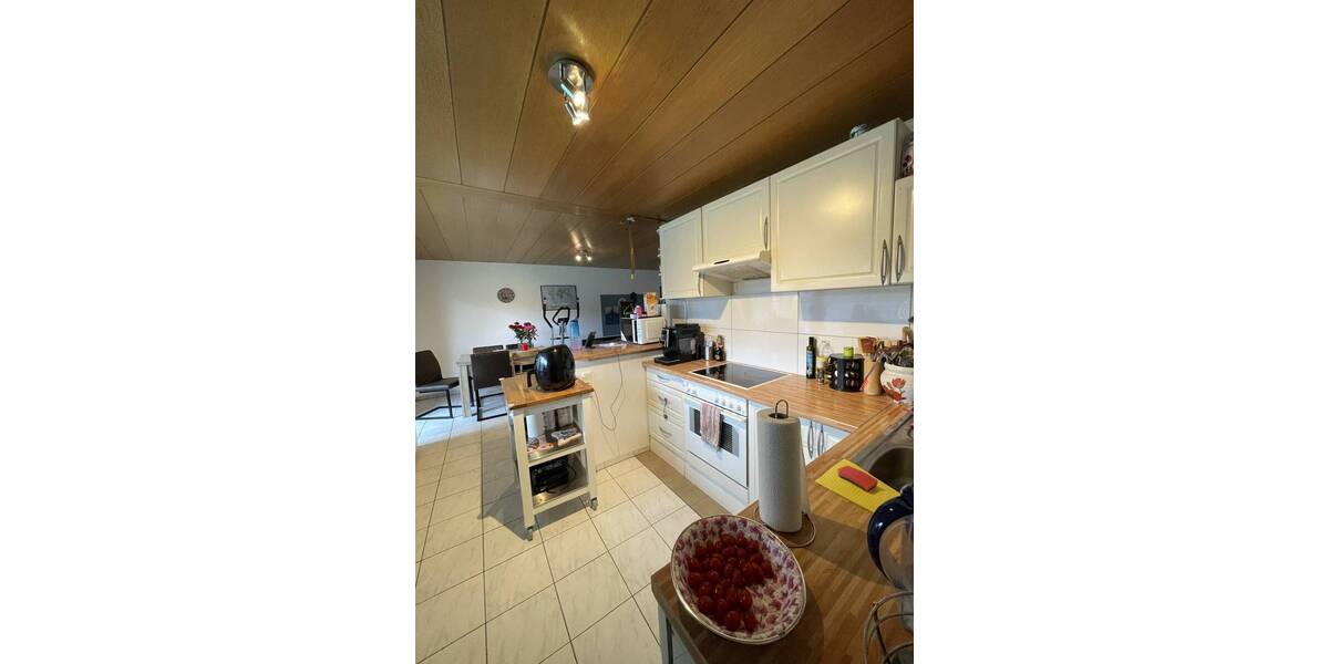 Etagenwohnung Mömbris - 2 Zimmer, 102 m&sup2;, 850&euro; | Angebot:25675690